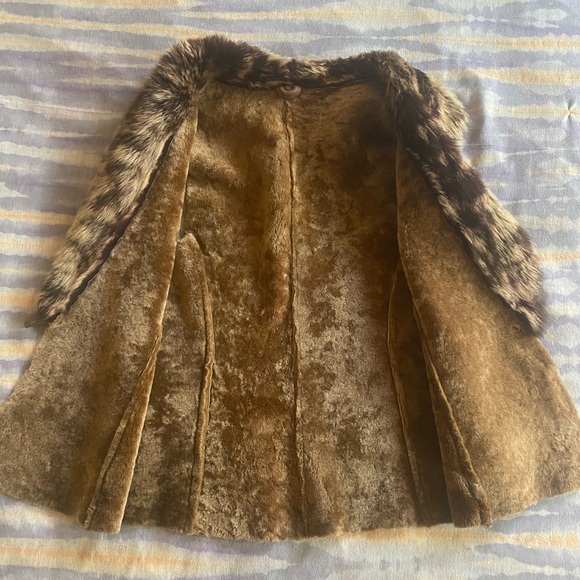 Chas Mackenzie Real Sheepskin Fur Vest - Picture 4 of 4